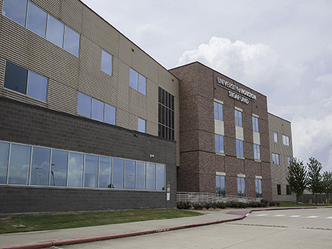The Sugar Land Campus is a thriving, integrated campus, located along side the University of Houston Sugar Land. 