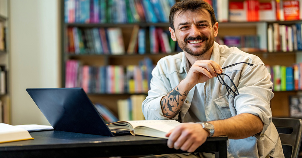 Student in library