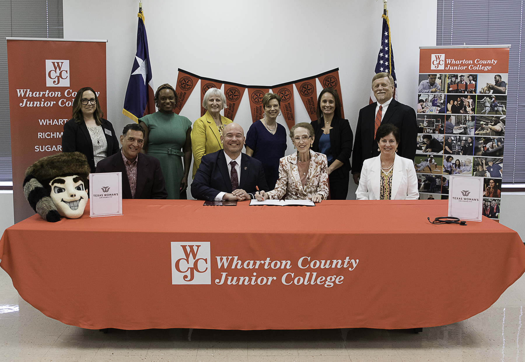 Wharton County Junior College signs agreement to aid students in transferring to Texas Woman's University
